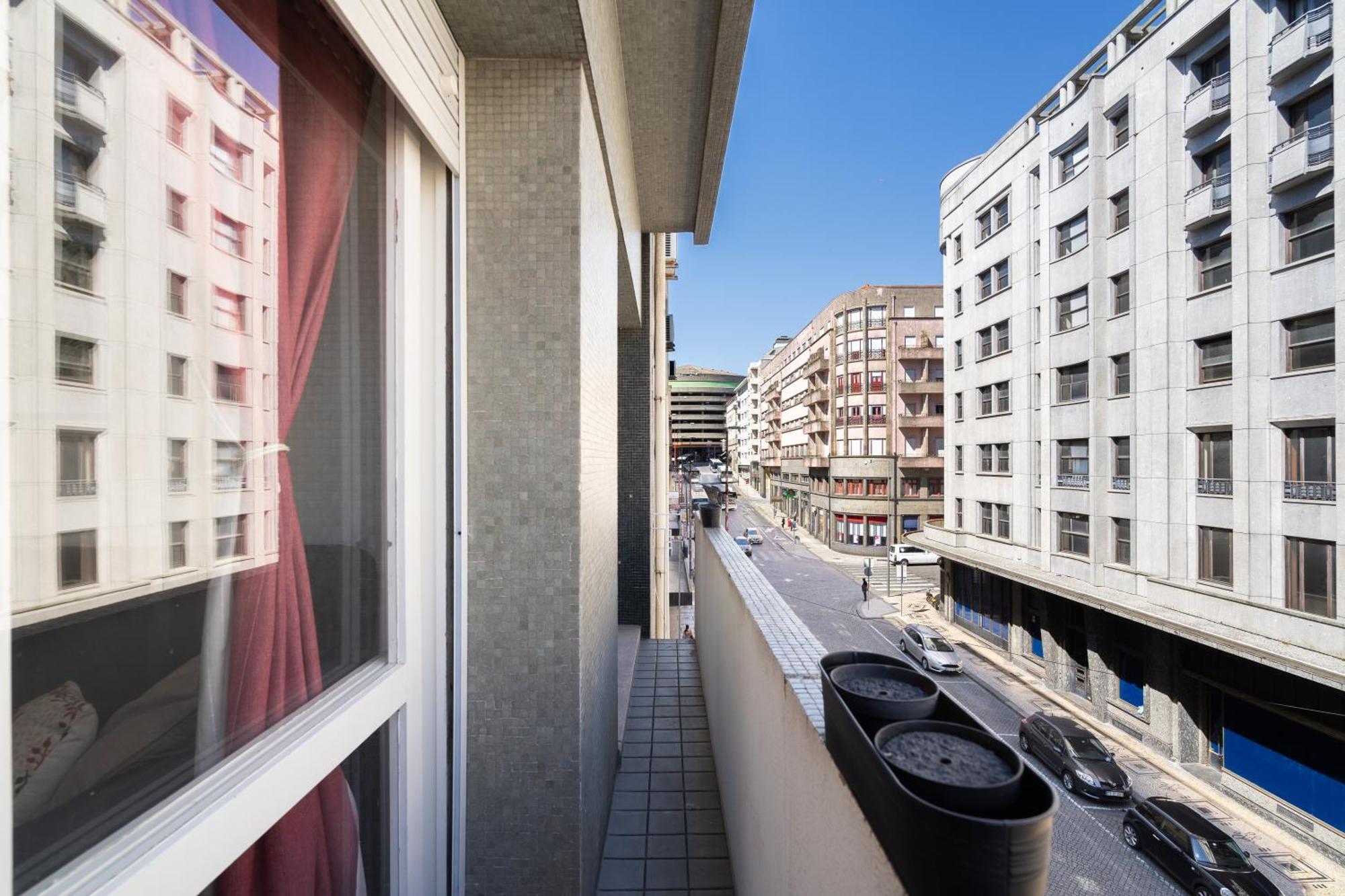 Апартаменты Sweet Flats With Netflix - Bolhao City Center Порту Номер фото